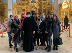 В Ростовском кафедральном соборе состоялась экскурсия для студентов-теологов ДГТУ