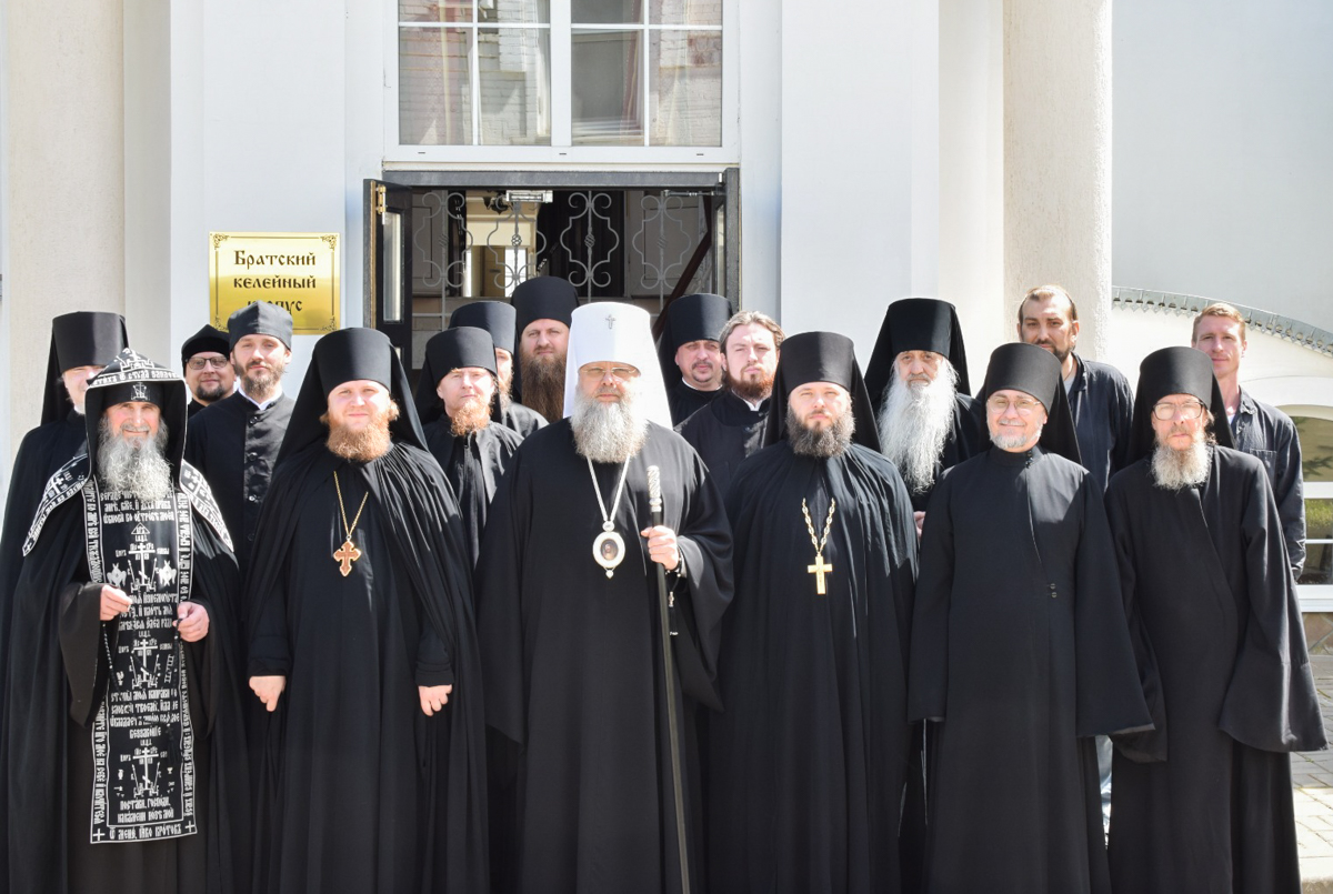 В Донском Старочеркасском Ефремовском мужском монастыре состоялось заседание Духовного Собора обители
