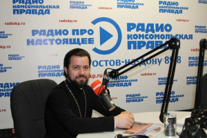 Чистил снег и молил о помощнике: как ростовский священник 12 лет поддерживает бездомных