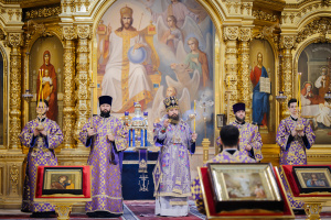 В канун 5-й Недели Великого поста епископ Таганрогский Артемий совершил всенощное бдение в Ростовском кафедральном соборе