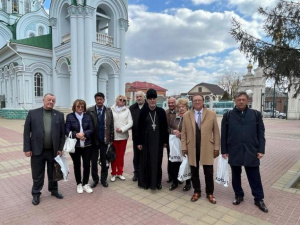 В Троицком приходе г. Батайска прошла экскурсия для руководителей образовательных учреждений Ростовской области