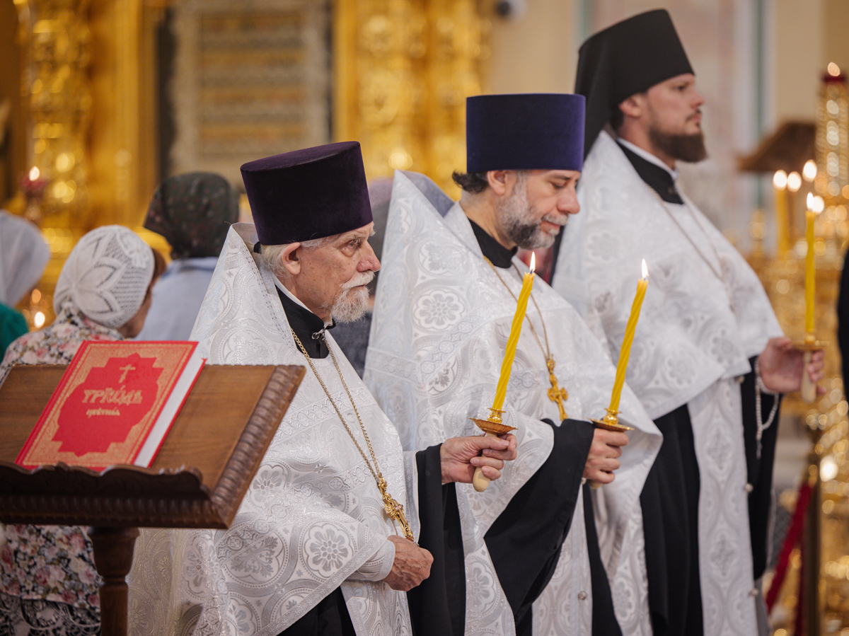 В канун праздника Вознесения Господня Глава Донской митрополии совершил  всенощное бдение в Ростовском кафедральном соборе | 12.06.2024 |  Ростов-на-Дону - БезФормата