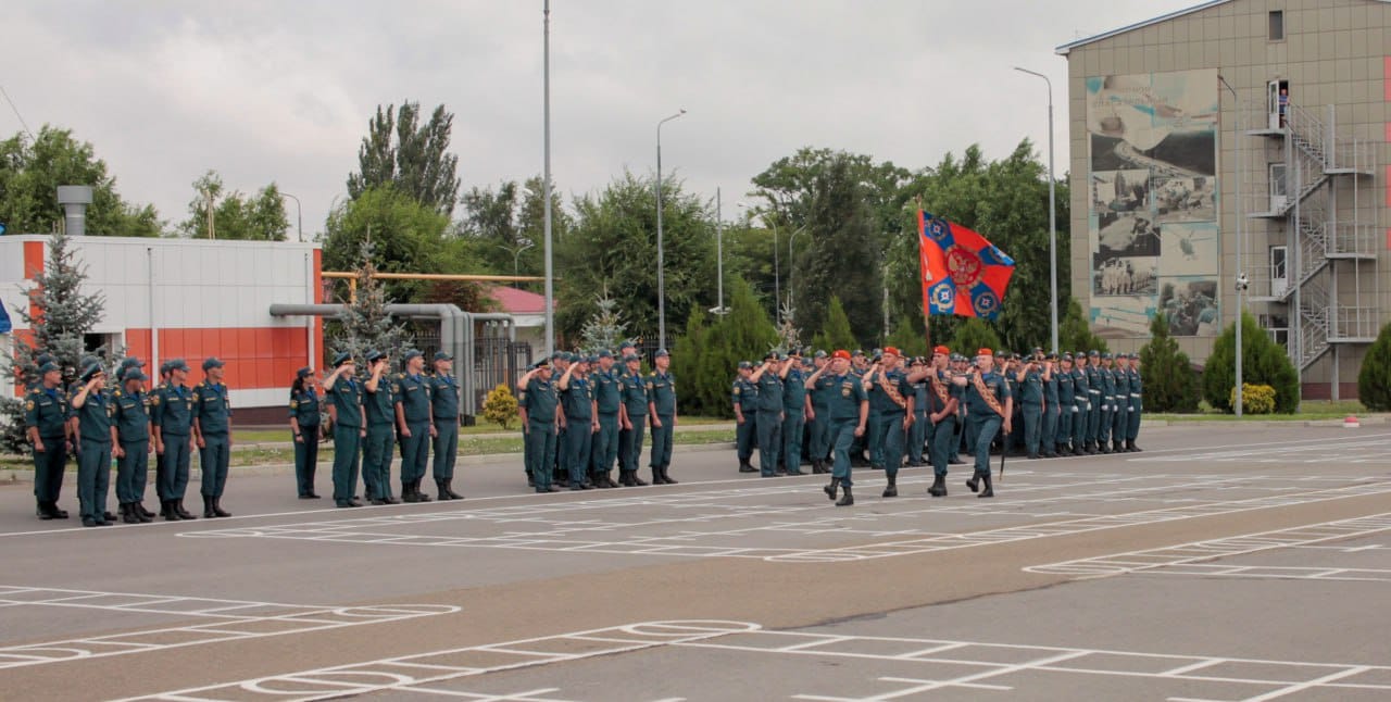 Новобранцы Донского спасательного центра МЧС России приняли военную присягу