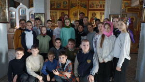 Ученики Матвеево-Курганской школы посетили храм в честь святителя Николая Чудотворца п. Матвеев Курган