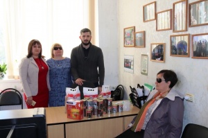 Представители Константино-Еленинского храма посетили Новочеркасское отделение Всероссийского общества слепых