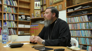 Благочинный Таганрогского округа провел беседу о праведном Павле Таганрогском в духовно-просветительском центре