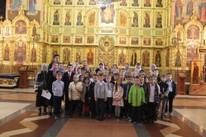 Экскурсию для учащихся Свято-Георгиевской гимназии г. Ростова-на-Дону провели в Троицком храме 