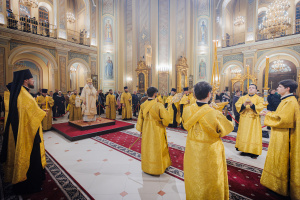 В канун Недели 28-й по Пятидесятнице Глава Донской митрополии совершил всенощное бдение в Ростовском кафедральном соборе