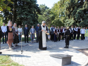 Благочинный Азовского городского округа принял участие в открытии памятной доски бывшему городскому голове  Азова Виссариону Мышкину