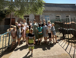 Воспитанники воскресной школы храма преподобного Сергия Радонежского г.  Таганрога посетили конную детскую школу 