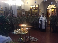 Рождественский молебен для военнослужащих прошел в Георгиевском храме Ростова