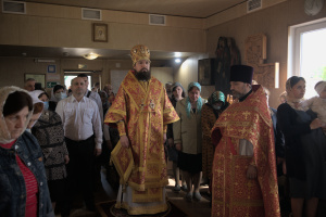 В неделю 3-ю по Пасхе епископ Таганрогский Артемий совершил Божественную литургию в храме святых жен мироносиц г. Ростова-на-Дону