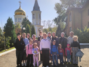 Прихожане храма Архистратига Михаила совершили паломническую поездку на подворье Свято-Иверского монастыря в с. Петровка