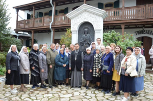 Настоятель и прихожане Иоанно-Кронштадтского храма совершили паломническую поездку в г. Таганрог