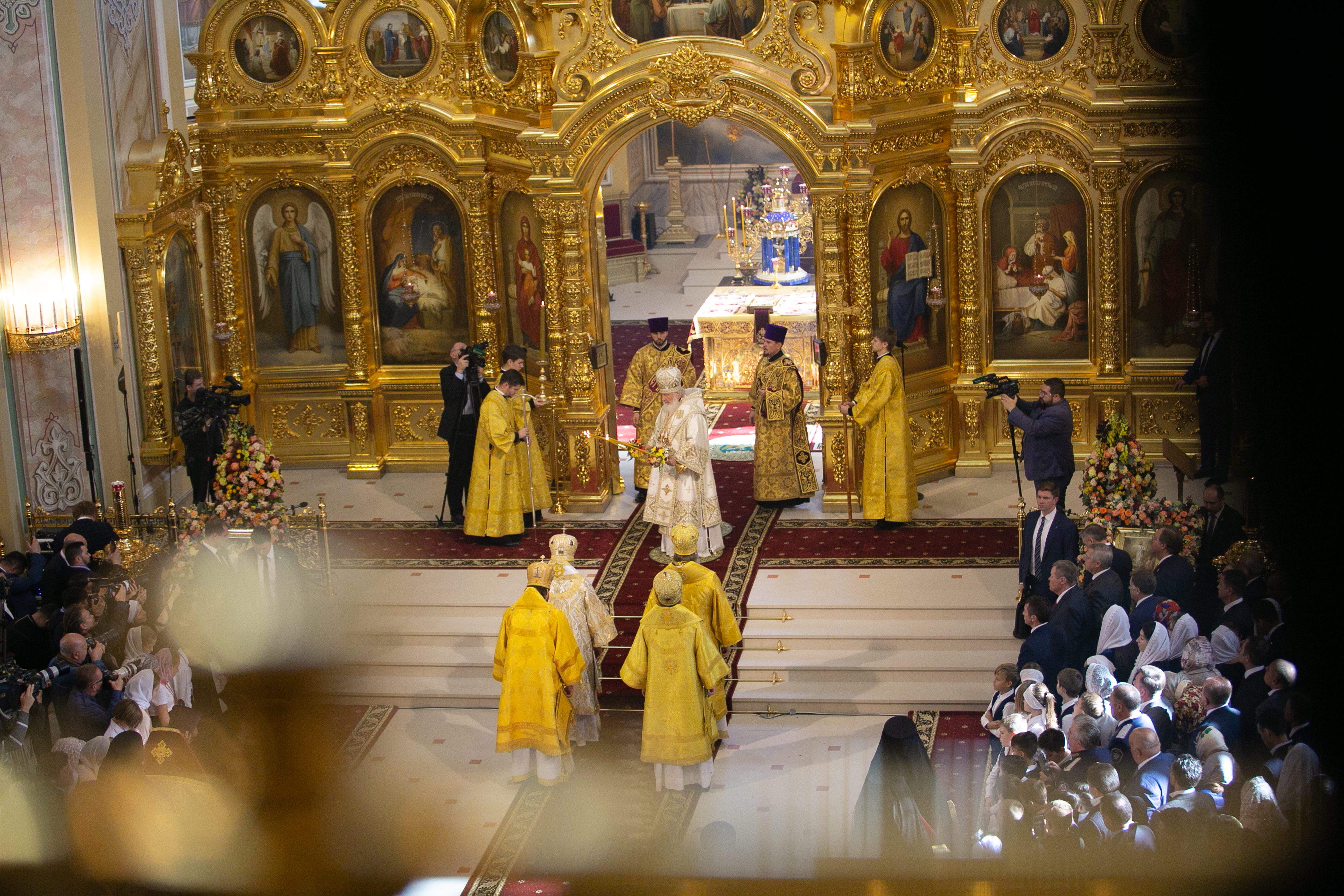 Ростовский храм Рождества Пресвятой Богородицы