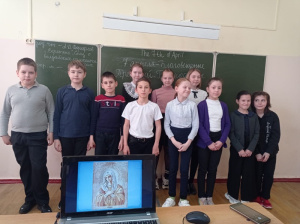 В Николаевской школе помощник настоятеля Магдалининского храма с. Андреево-Мелентьево рассказала о Празднике Благовещения