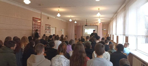 В Сухо-Сарматской школе с. Андреево-Мелентьево настоятель Магдалининского храма провел беседу со старшеклассниками
