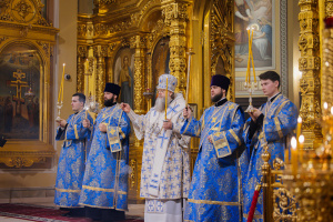 В канун праздника Сретения Господня Глава Донской митрополии совершил всенощное бдение в Ростовском кафедральном соборе