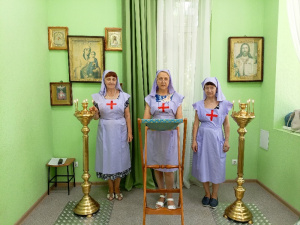 В день Святого Духа сестры милосердия Георгиевского сестричества посетили Комплексный социальный центр