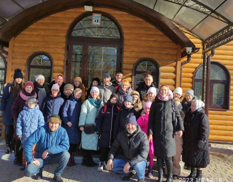 Учащиеся воскресной школы Георгиевского храма г. Таганрога совершили паломническую поездку по храмам города