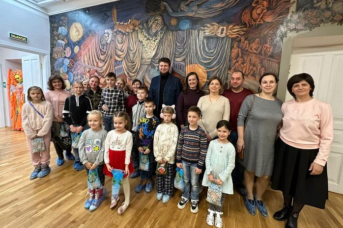 Воспитанники воскресной школы Никольского храма г. Таганрога посетили домик-музей А. Дурова