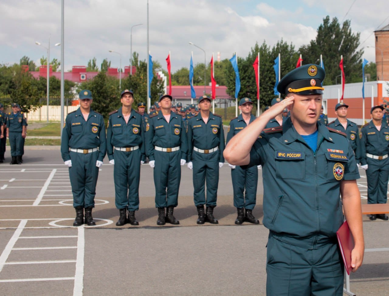 Новобранцы Донского спасательного центра МЧС России приняли военную присягу