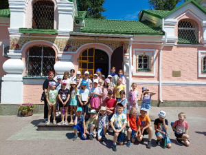 Воспитанники оздоровительного лагеря школы № 60 посетили храм великомученика Георгия Победоносца г. Ростова-на-Дону