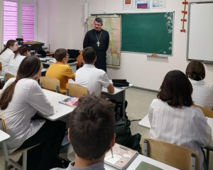 В рамках предмета ОДНКНР в средней школе №55 Ростова-на-Дону прошли уроки на тему: "Выбор веры"