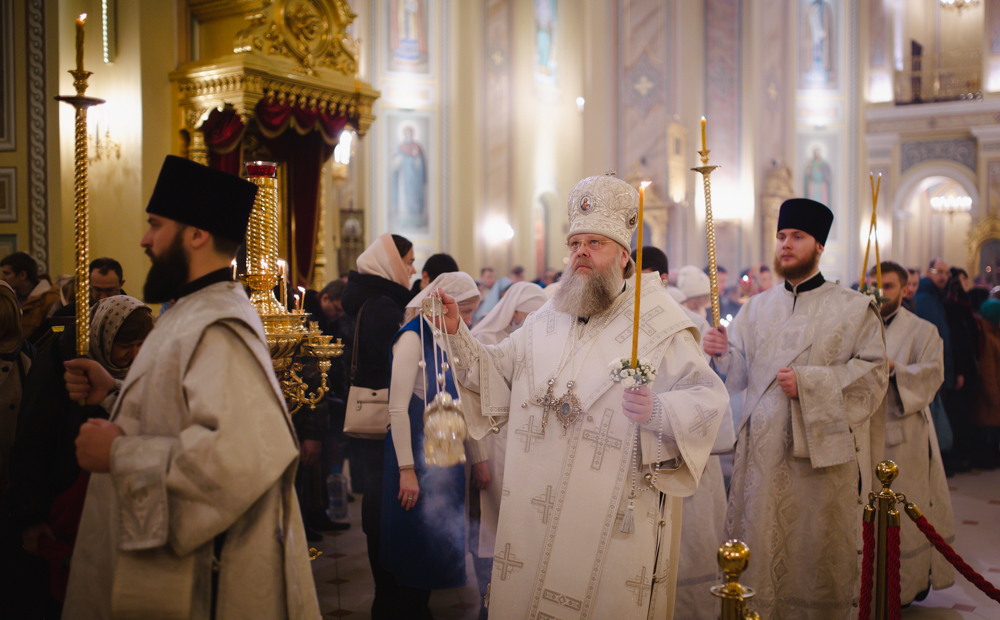 В Крещенский сочельник Глава Донской митрополии совершил всенощное бдение в Ростовском кафедральном соборе Рождества Пресвятой Богородицы