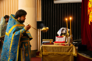 В Старо-Благовещенском храме г. Ростова на Дону была совершена первая  Божественная литургия после закрытия храма в 1959 году
