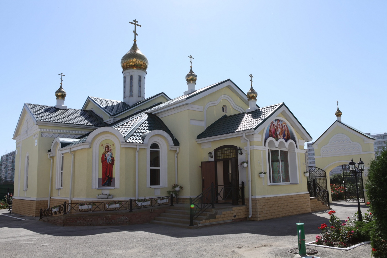Занятия в воскресной школе Свято-Троицкого прихода г. Таганрога проходят в цифровом формате