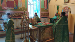 Троицкий храм г. Азова отметил малый престольный праздник