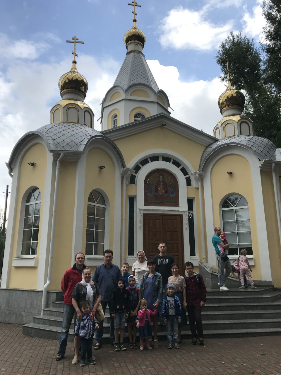 Петровка святой источник. Петровка подворье Иверского монастыря. Храм всех святых Таганрог.