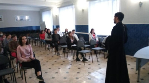 В Таганрогском механическом колледже состоялась встреча руководителя Таганрогского медико-просветительского Центра "ТРЕЗВЕНИЕ" со студентами