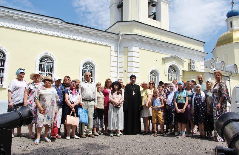 В ходе реализации грантового проекта «Духовное зрение» состоялась поездка в по святым местам г. Таганрога
