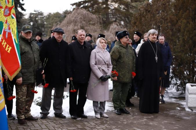 В Азове почтили память участников афганского военного конфликта