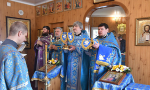 Приход Похвалы Пресвятой Богородицы г. Азова отметил престольный праздник