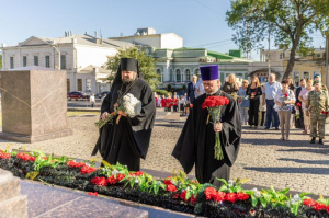 Священники Таганрога приняли участие в памятных мероприятиях по случаю Дня освобождения города