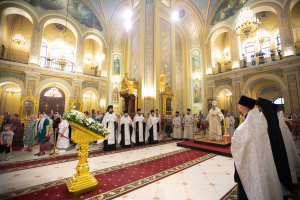 В канун Вознесения Господня Глава Донской митрополии совершил всенощное бдение в Ростовском кафедральном соборе