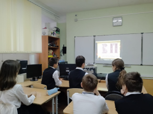 В МБОУ Лицее №1 г. Азова прошел урок, посвященный Дню православной книги