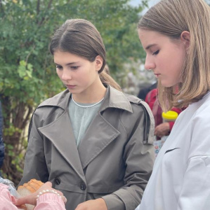 Волонтеры Одигитриевского храма г. Аксай в очередной раз совершили стационарное кормление нуждающихся 
