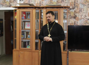 Настоятель Серафимовского храма г. Таганрога посетил подопечных городского дома инвалидов