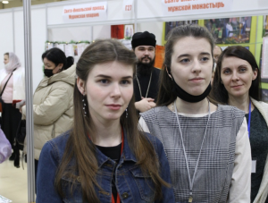 Добровольцы православной молодежи Дона участвуют в выставке «Дон православный»