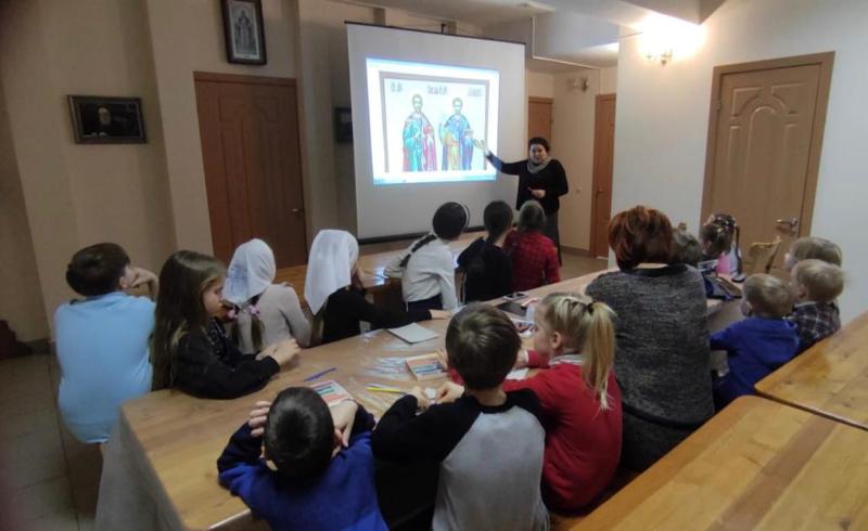Воскресная детская школа Старо-Покровского храма г. Ростова на Дону продолжает свою работу