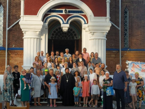 На подворье Сретенского храма г. Ростова-на-Дону прошел праздник, посвященный Дню семьи, любви и верности