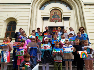 В храме святого праведного Иоанна Кронштадтского г. Ростова-на-Дону состоялся праздник, приуроченный ко Дню защиты детей