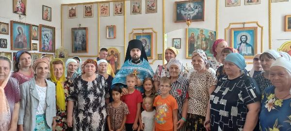 Храм Феодоровской иконы Божией Матери села Федоровка отметил престольный праздник