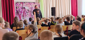 Настоятель Покровского храма г. Батайска провел беседу с учениками  МБОУ №1 