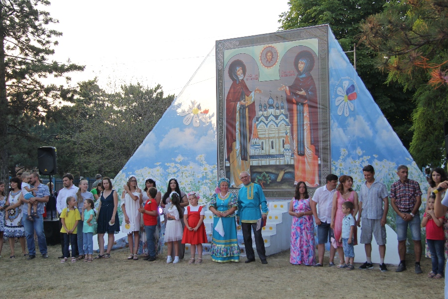 Погода в сальском кагальнике. Достопримечательности села Кагальник. Парк в Кагальнике Азовского района. Церковь в селе Кагальник Азовский район. Кагальник достопримечательности.