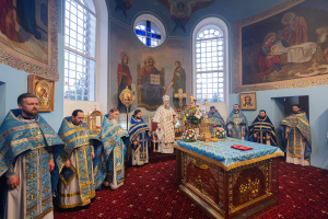 В день престольного праздника Глава Донской митрополии совершил Божественную литургию в Сретенском храме г. Ростова-на-Дону